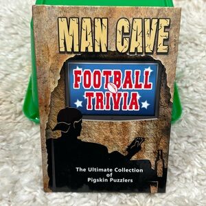 🎁5/$10🎁Man cave Football trivia, like new, 2014
